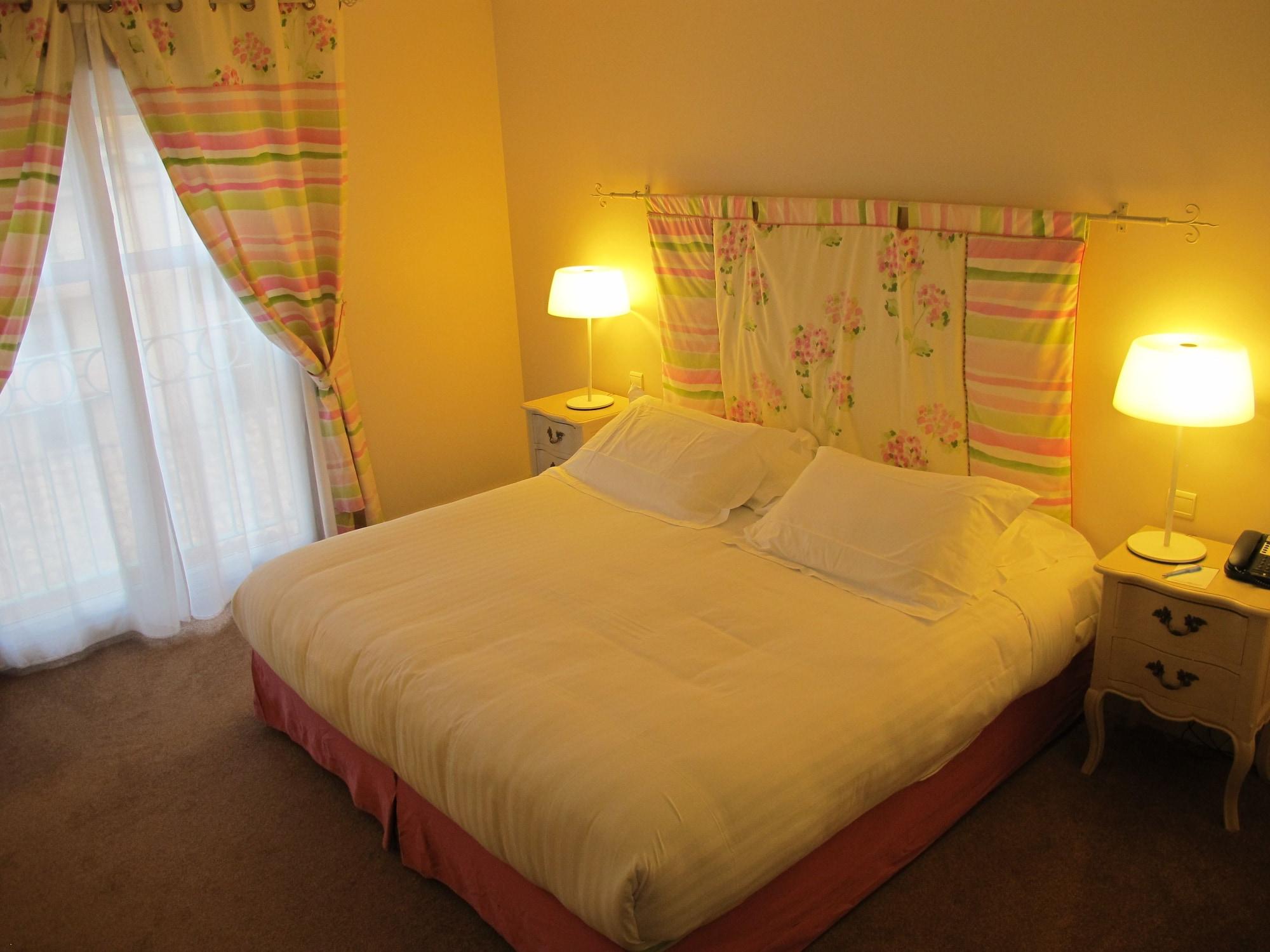 Hotel Sanary, Soleil Et Jardin - Renovation Hiver 2024-25 Zewnętrze zdjęcie