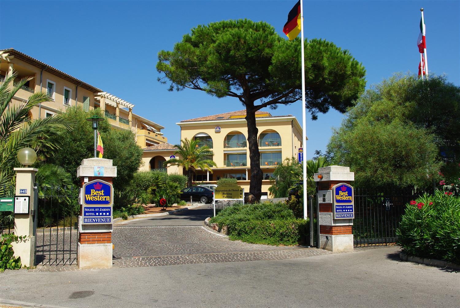 Hotel Sanary, Soleil Et Jardin - Renovation Hiver 2024-25 Zewnętrze zdjęcie